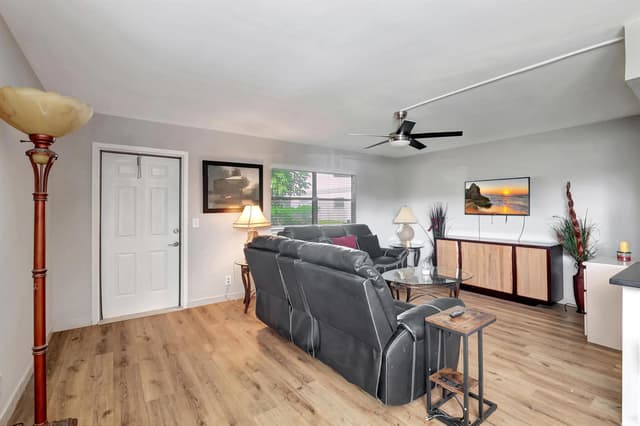 195 Monaco E # 195, Delray Beach FL 33446 - Delray Beach, FL - Photo 5