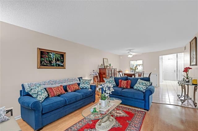 9800 N Hollybrook Lake Drive # 202, Pembroke Pines FL 33025 - Pembroke Pines, FL - Photo 4