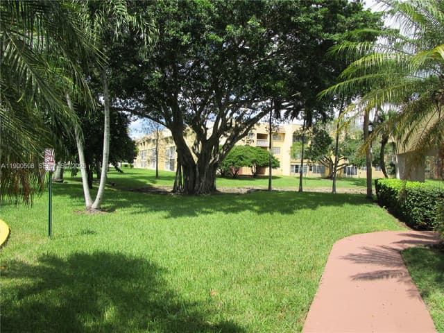 5940 NW 64 TH AVE # 109, Tamarac FL 33319 - Tamarac, FL - Photo 3