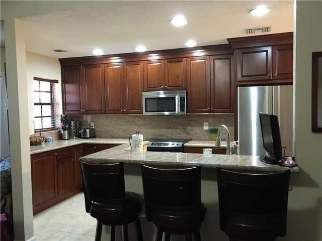 9215 W Sunrise Boulevard, Plantation FL 33322 - Plantation, FL - Photo 6