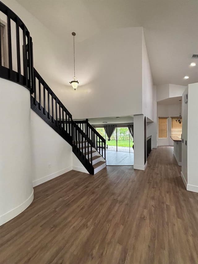 2761 Misty Oaks Circle, Royal Palm Beach FL 33411 - Royal Palm Beach, FL - Photo 2