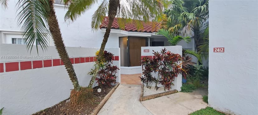 2410 San Remo Cir, Homestead FL 33035