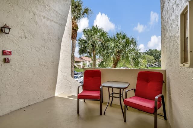 5869 Parkwalk Drive, Boynton Beach FL 33472 - Boynton Beach, FL - Photo 2