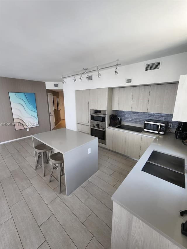 4010 S Ocean Dr # R1709, Hollywood FL 33019 - Hollywood, FL - Photo 5