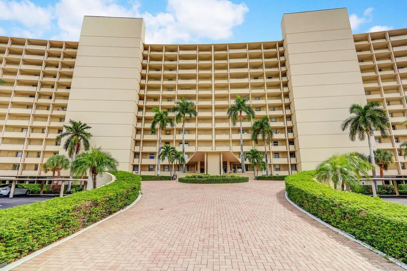 132 Lakeshore Drive # 1117, North Palm Beach FL 33408