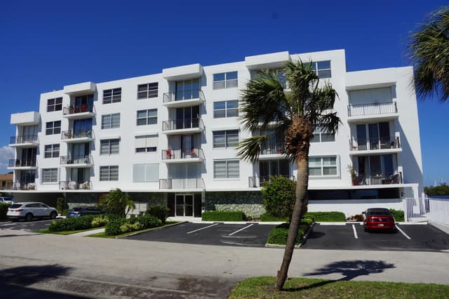 301 Croton Avenue # 406, Lantana FL 33462 - Lantana, FL - Photo 2