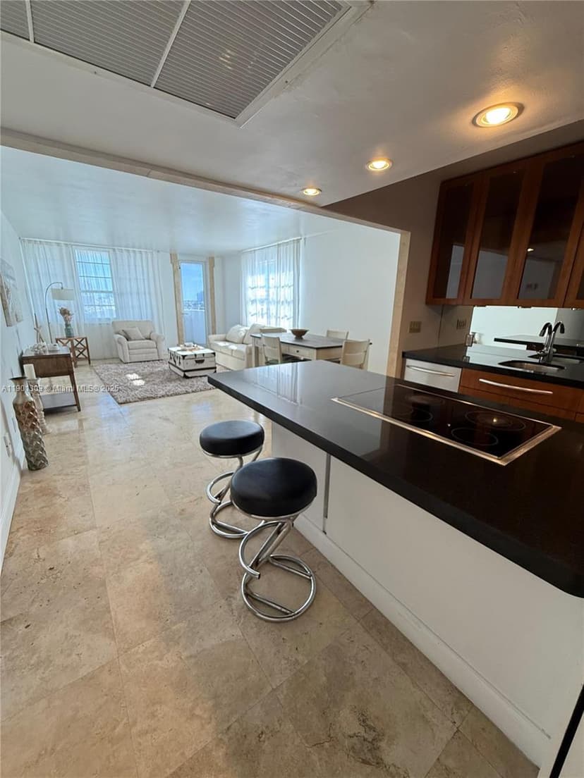 100 Lincoln Rd # 1111, Miami Beach FL 33139