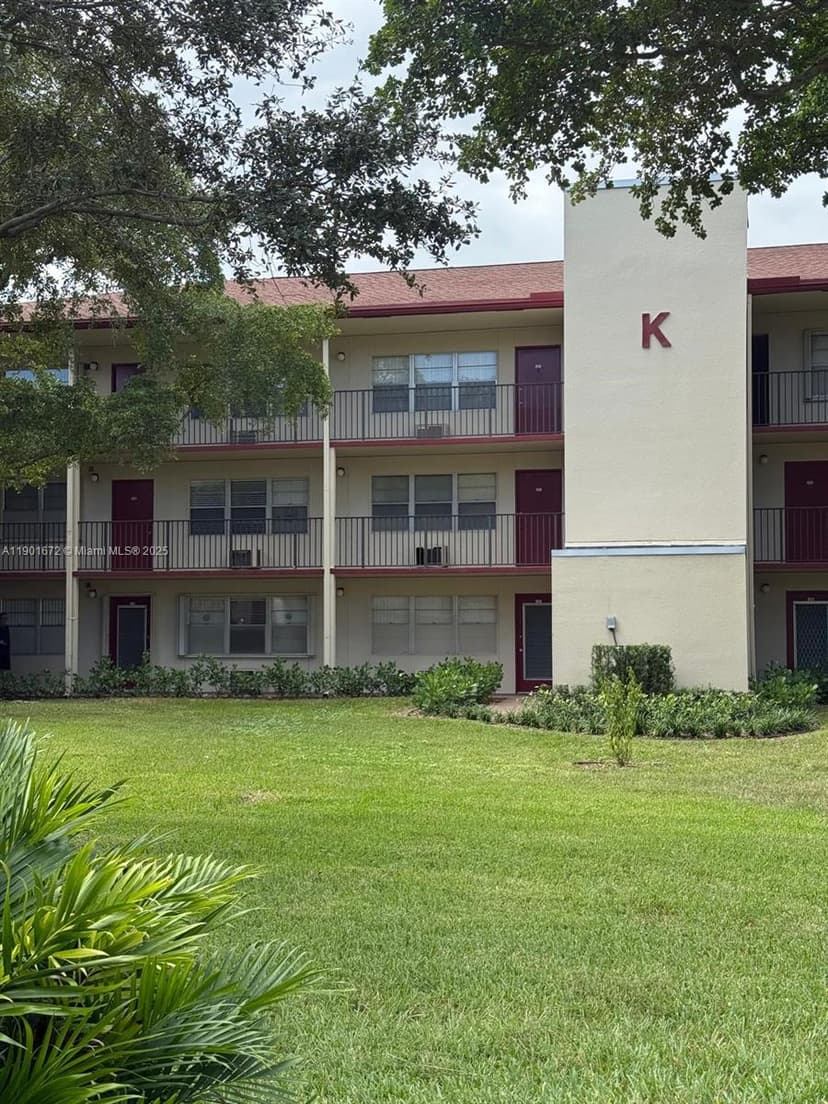 100 SW 132nd Way # 205K, Pembroke Pines FL 33027