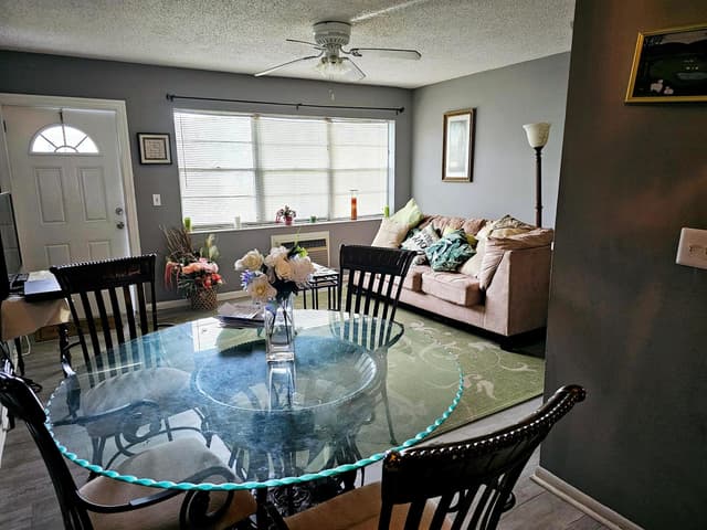 102 Easthampton E, West Palm Beach FL 33417 - West Palm Beach, FL - Photo 3