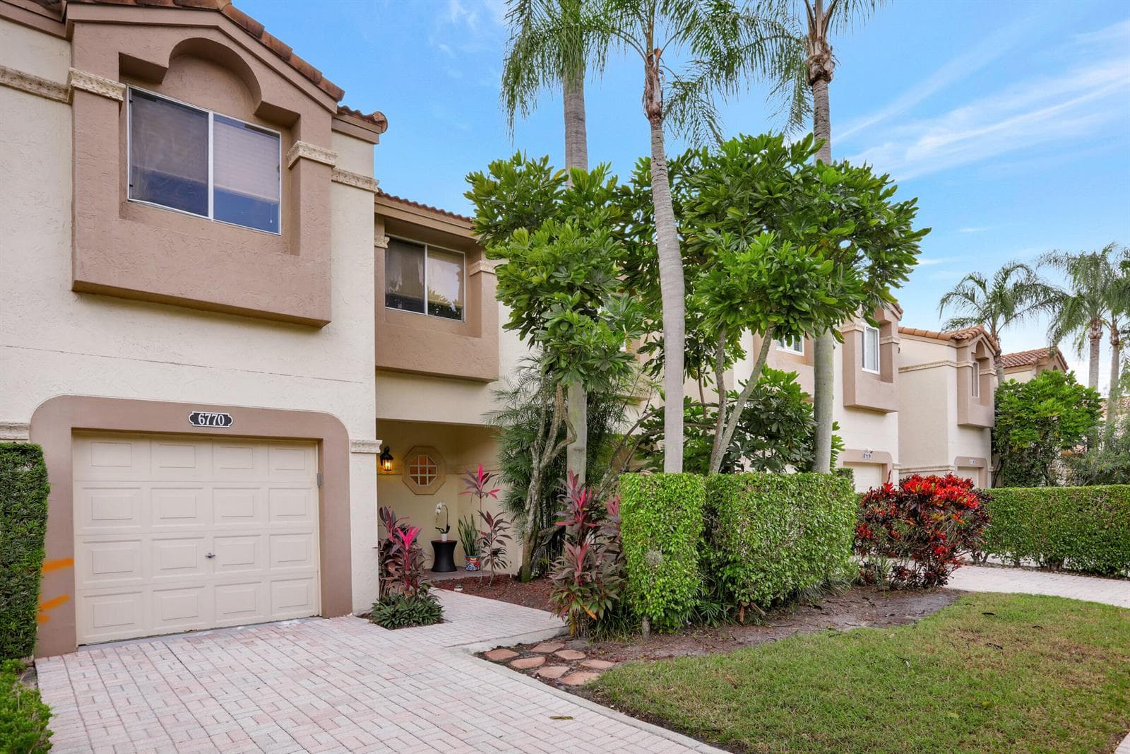 6770 Via Regina, Boca Raton FL 33433