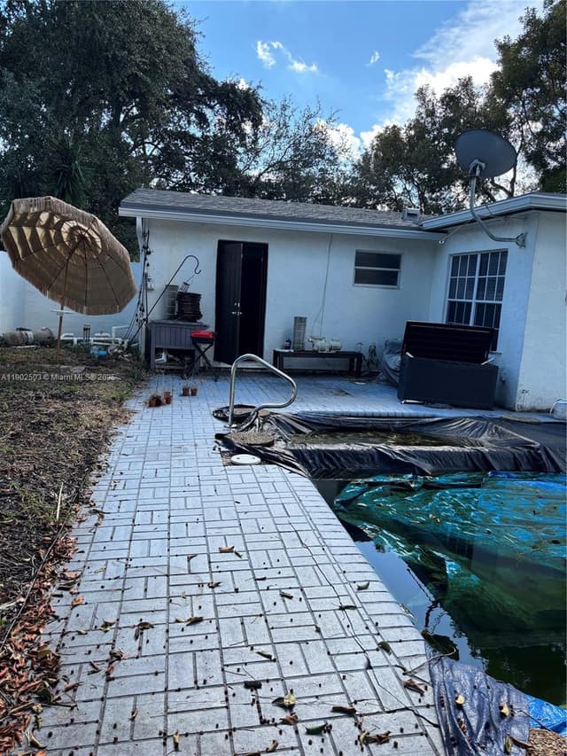 6541 Sherman St, Hollywood FL 33024 - Hollywood, FL - Photo 4
