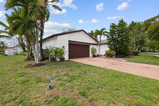 10610 SW 128th Ave, Miami FL 33186 - Miami, FL - Photo 6