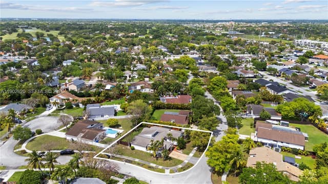 10610 SW 128th Ave, Miami FL 33186 - Miami, FL - Photo 3