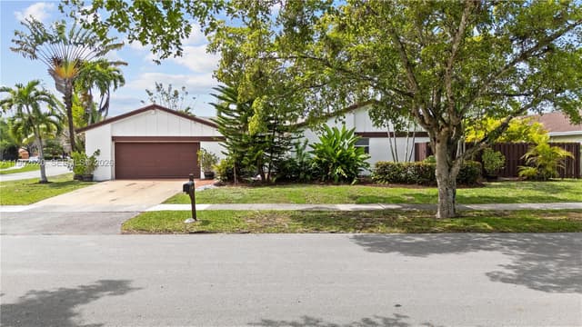 10610 SW 128th Ave, Miami FL 33186 - Miami, FL - Photo 5