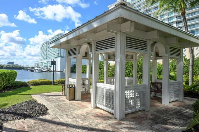 16500 COLLINS AV # 2055, Sunny Isles Beach FL 33160 - Sunny Isles Beach, FL - Photo 6