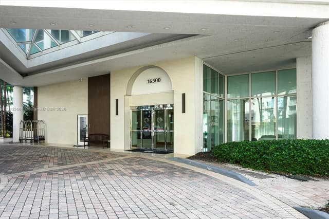 16500 COLLINS AV # 2055, Sunny Isles Beach FL 33160 - Sunny Isles Beach, FL - Photo 3