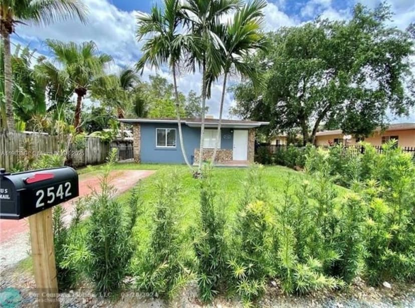 2540 NE 181st St, North Miami Beach FL 33160