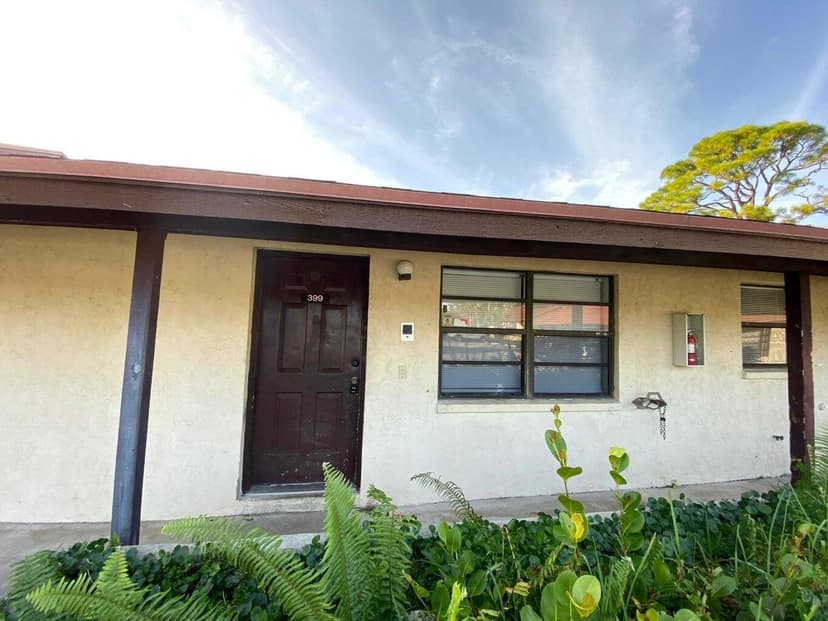 399 Glenwood Drive, West Palm Beach FL 33415