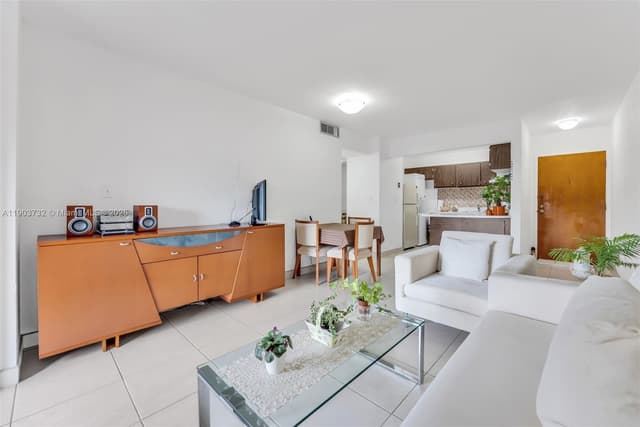 3661 SW 9th Ter # 402, Miami FL 33135 - Miami, FL - Photo 7