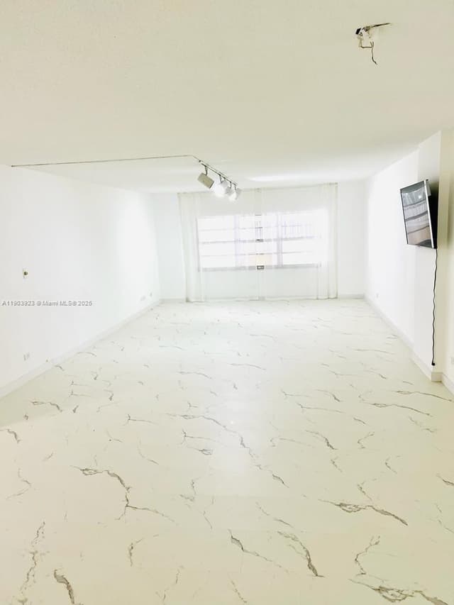 231 174th St # 3, Sunny Isles Beach FL 33160 - Sunny Isles Beach, FL - Photo 3