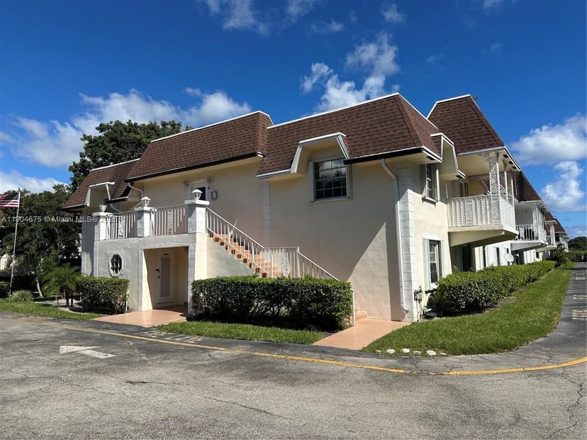 708 SE 2nd Ave # 327, Deerfield Beach FL 33441