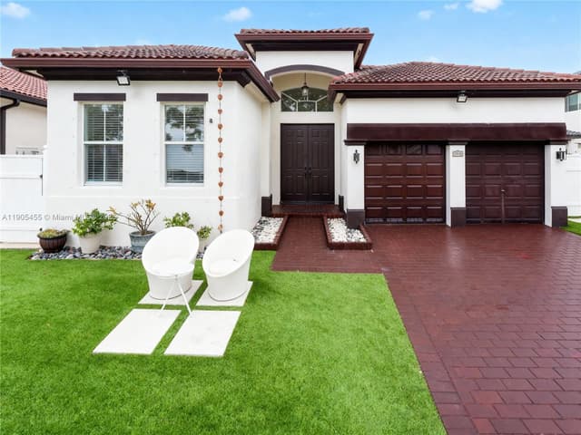 18000 NW 90th Pl, Hialeah FL 33018 - Hialeah, FL - Photo 2