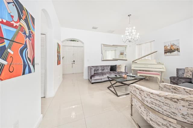 18000 NW 90th Pl, Hialeah FL 33018 - Hialeah, FL - Photo 6