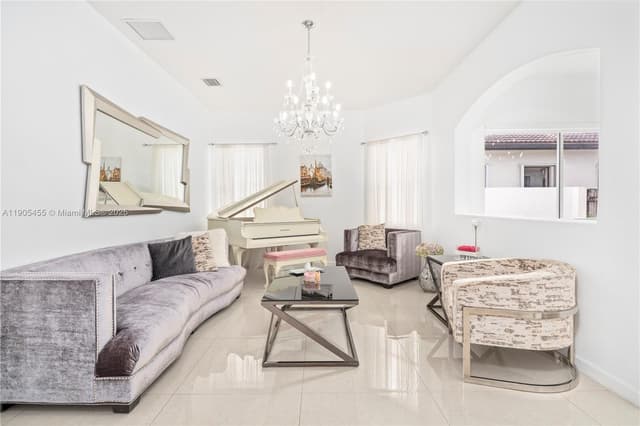 18000 NW 90th Pl, Hialeah FL 33018 - Hialeah, FL - Photo 7