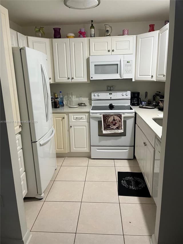 327 Tuscany F # 327, Delray Beach FL 33446 - Delray Beach, FL - Photo 3