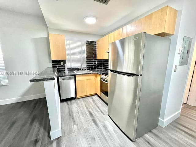1542 Drexel Ave # 107, Miami Beach FL 33139 - Miami Beach, FL - Photo 2