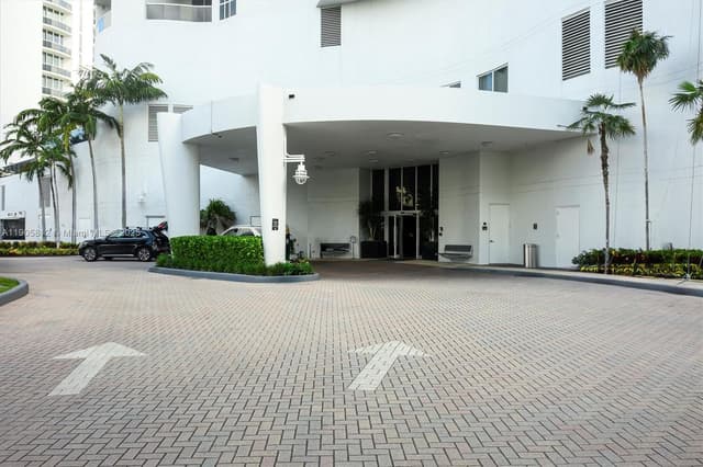 15811 Collins Ave # 3405, Sunny Isles Beach FL 33160 - Sunny Isles Beach, FL - Photo 6