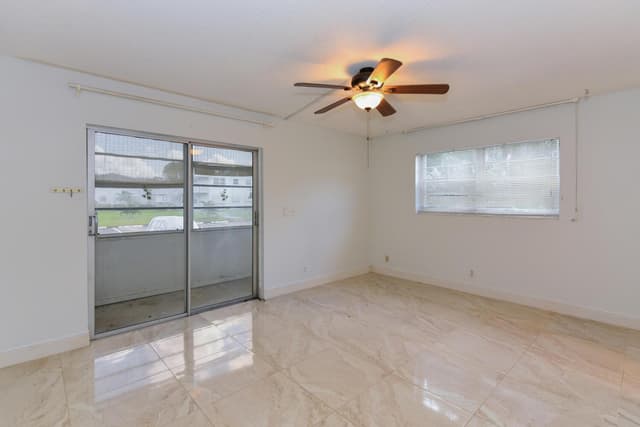 262 Bedford K, West Palm Beach FL 33417 - West Palm Beach, FL - Photo 6