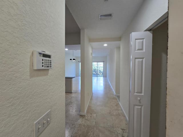 1640 Presidential Way # 403, West Palm Beach FL 33401 - West Palm Beach, FL - Photo 7