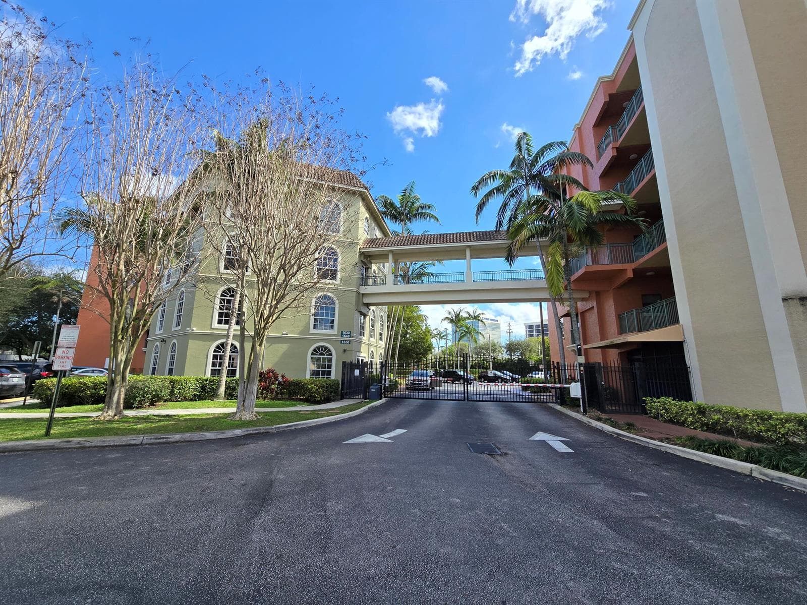 1640 Presidential Way # 403, West Palm Beach FL 33401 - West Palm Beach, FL - Photo 1