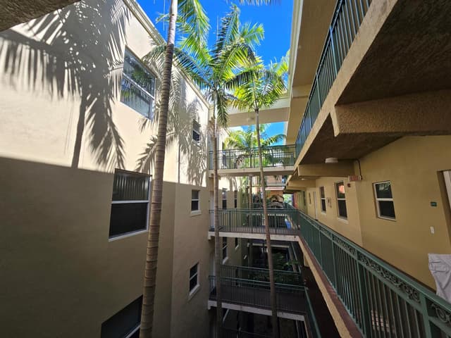1640 Presidential Way # 403, West Palm Beach FL 33401 - West Palm Beach, FL - Photo 5