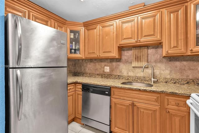 3270 NW 104th Ave # 3270, Coral Springs FL 33065 - Coral Springs, FL - Photo 3