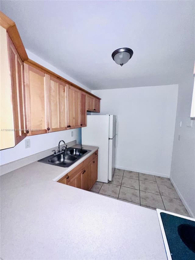12290 NE 11th Ct # 305, North Miami FL 33161 - North Miami, FL - Photo 6