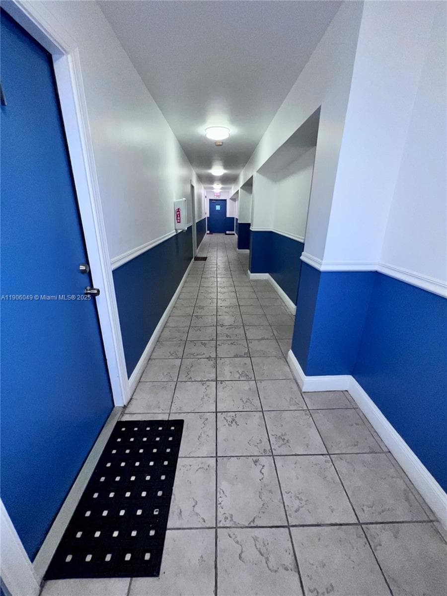 12290 NE 11th Ct # 305, North Miami FL 33161 - North Miami, FL - Photo 1