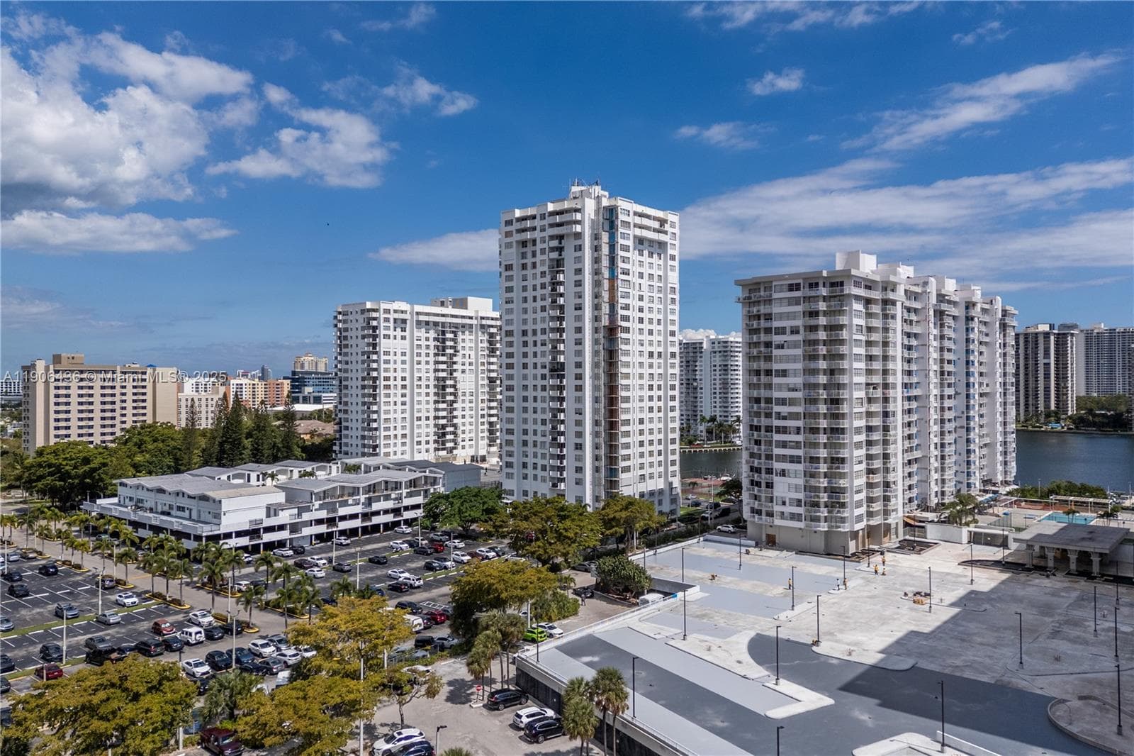 2750 NE 183rd St # 2601, Aventura FL 33160 - Aventura, FL - Photo 1