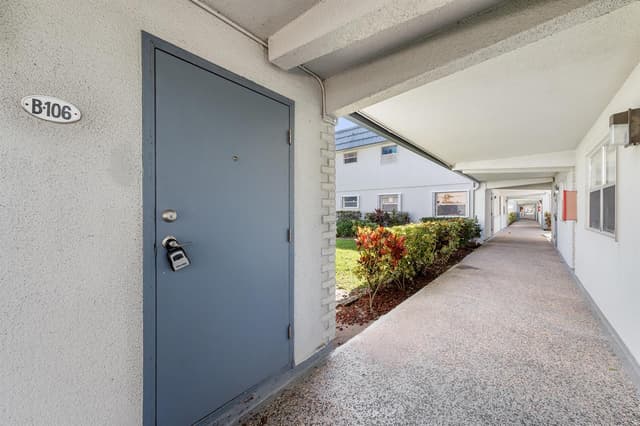 106 Tuscany B, Delray Beach FL 33446 - Delray Beach, FL - Photo 3