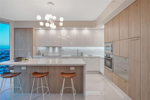 300 S Pointe Dr # 4306, Miami Beach FL 33139 - Miami Beach, FL - Photo 7