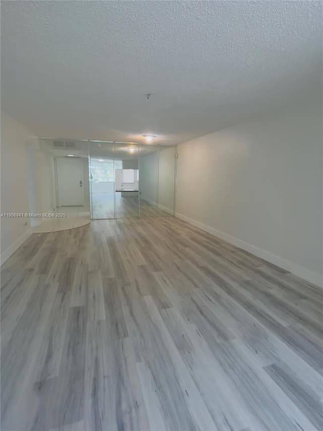 443 NE 195th St # 338, Miami FL 33179 - Miami, FL - Photo 4