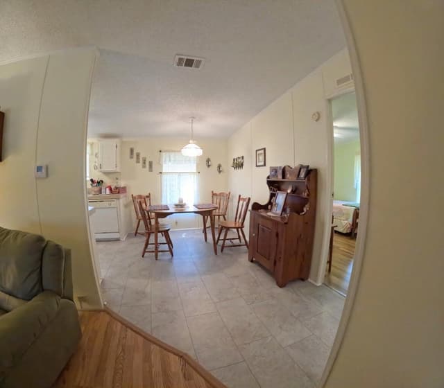 6280 Cypress Lane, Lantana FL 33462 - Lantana, FL - Photo 4