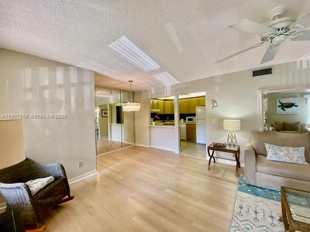 442 Pine Glen Ln # 2, Green Acres FL 33463 - Green Acres, FL - Photo 5