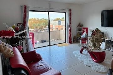 17600 NW 68th Ave # B4002, Hialeah FL 33015