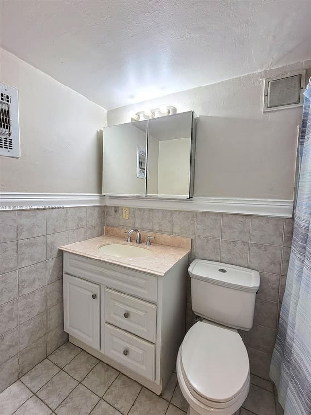 441 Collins Ave # 12A, Miami Beach FL 33139 - Miami Beach, FL - Photo 4
