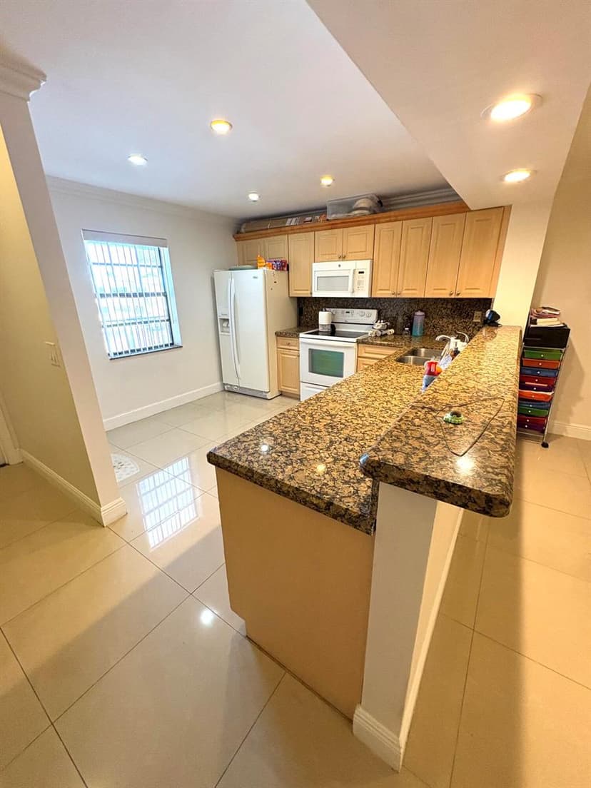 1400 NW 45th Street # B7, Deerfield Beach FL 33064