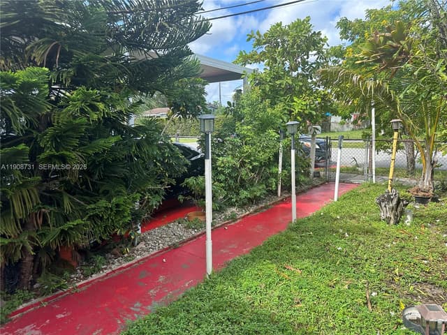 15151 Railroad Dr, Miami Gardens FL 33054 - Miami Gardens, FL - Photo 3