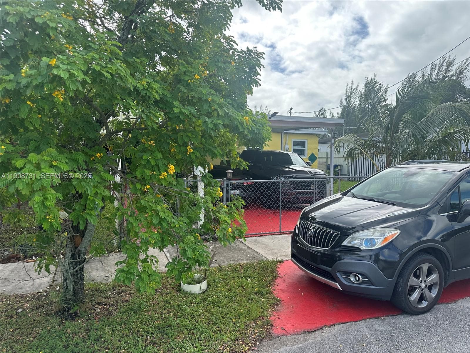 15151 Railroad Dr, Miami Gardens FL 33054 - Miami Gardens, FL - Photo 1