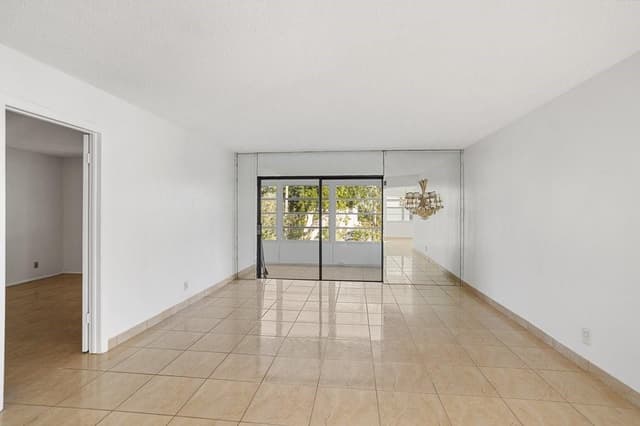 4090 NW 42nd Avenue # 309, Lauderdale Lakes FL 33319 - Lauderdale Lakes, FL - Photo 5